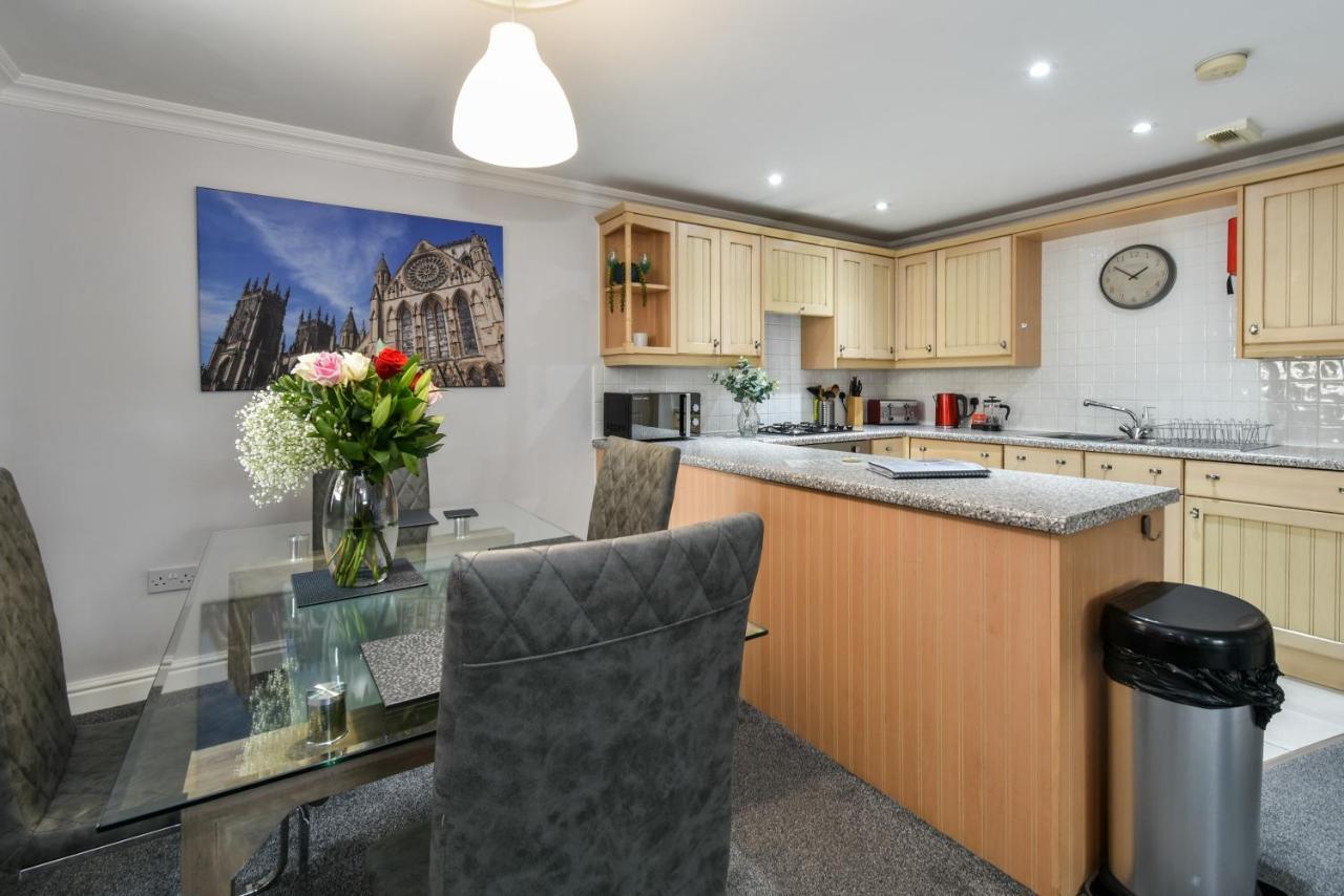 Phoenix Apartment Near The Station * York
