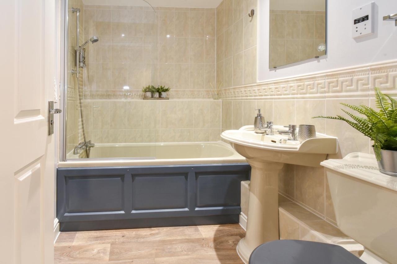 Phoenix Apartment Near The Station * York